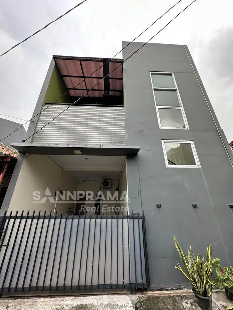 Dijual rumah second 2 lantai murah siap huni dicakung,Jaktim