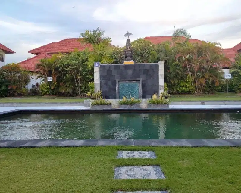 Komplek Villa full furnish depan pantai, view sunset di Nusa Dua
