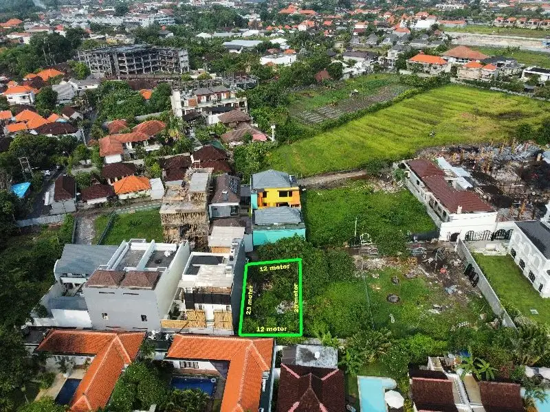 Tanah datar lingkungan villa di kerobokan, Akses jalan 5 meter
