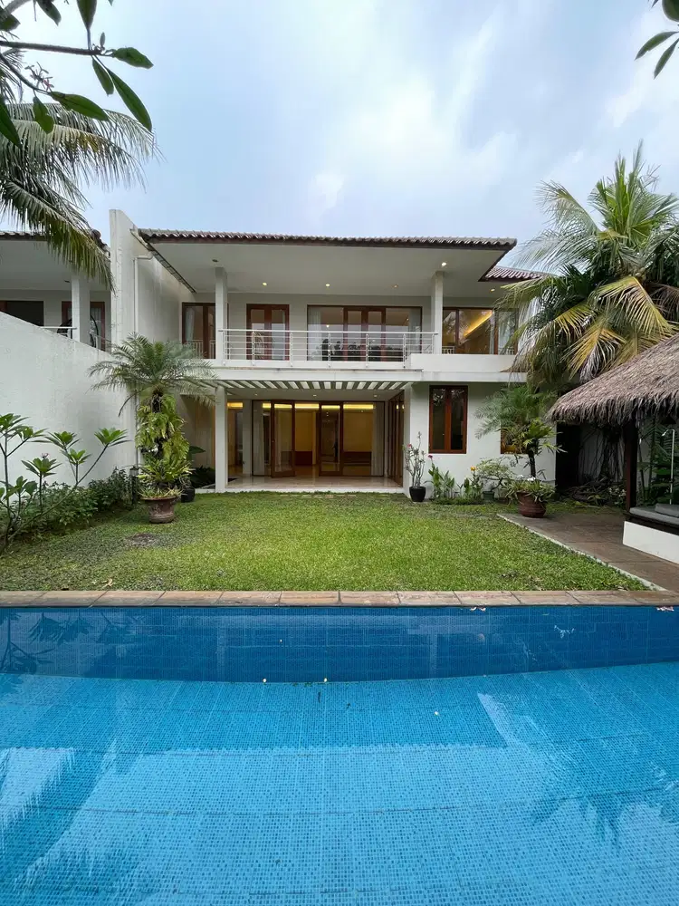 Rumah Private Pool Dalam Komplek Onegate Kemang Jakarta Selatan