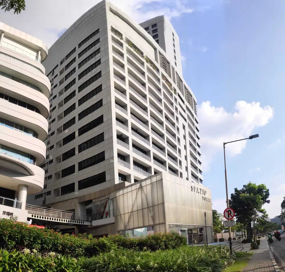 SIAP HUNI! Sewa kantor office space SPAZIO TOWER Surabaya Barat [50m]