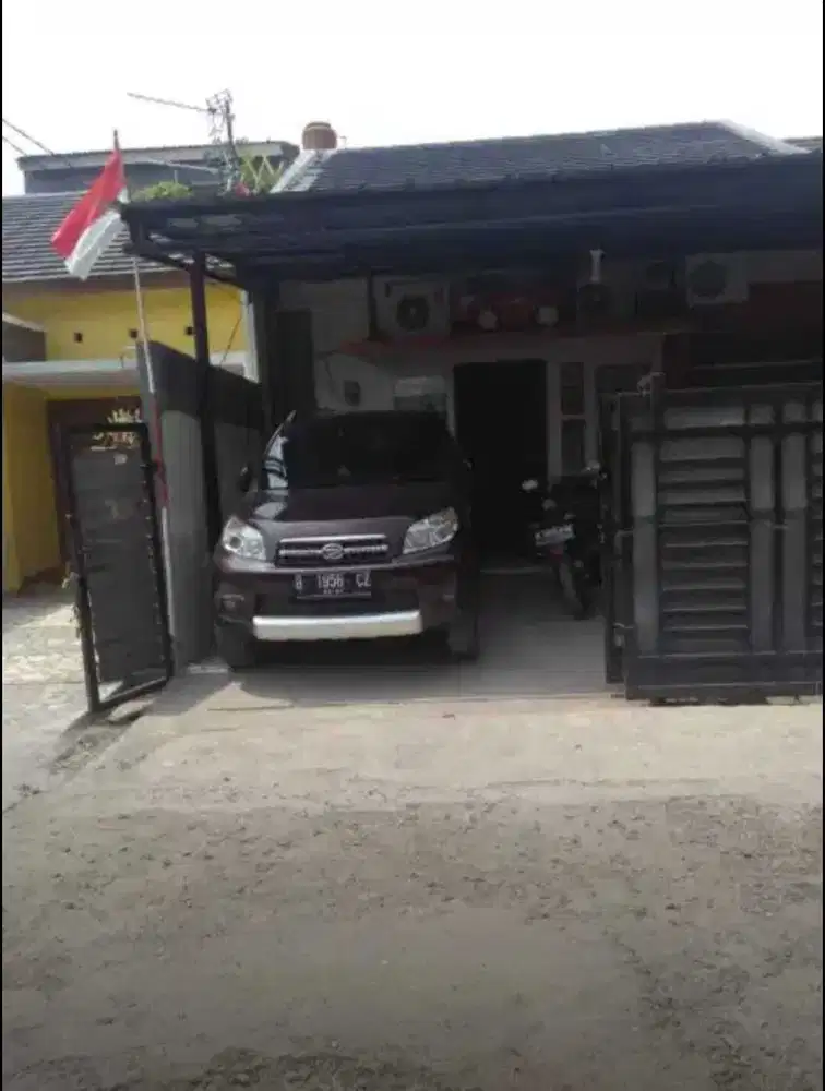 RUMAH SIAP HUNI DI BLOK E DUKUH ZAMBRUD BEKASI