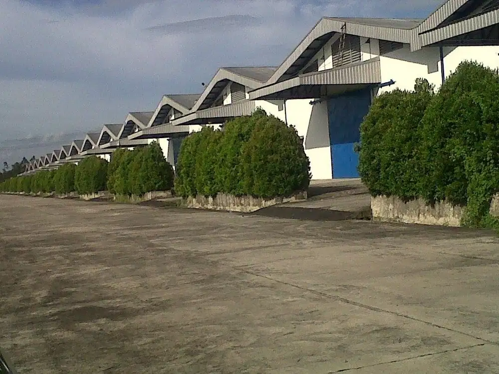 Gudang Dalam Kawasan Tigaraksa Luas 1500 Dekat Cikupa