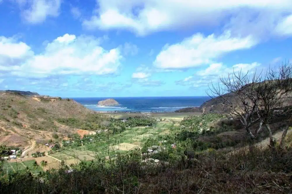 Land for sale Mawun Hill ,Central Lombok