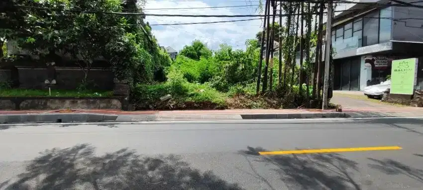 TANAH KOMERSIAL JL RAYA ULUWATU CLANDY'S JIMBARAN