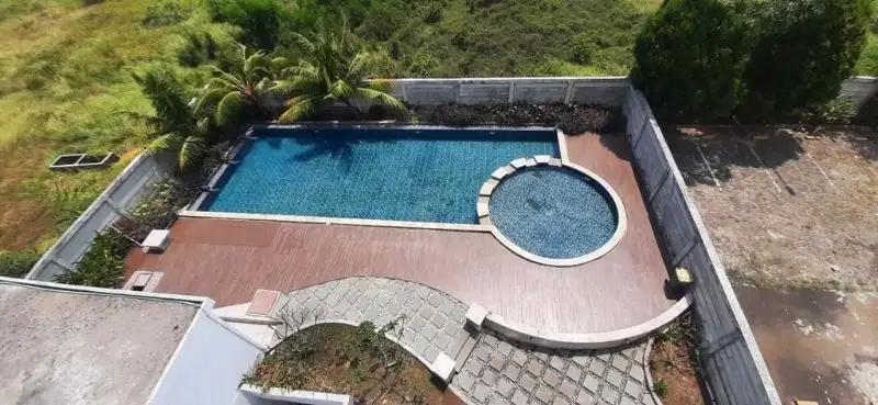 Apartemen strategis di kawasan industri Cikarang view pool