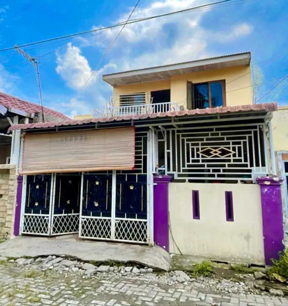 Rumah Tingkat Murah Nego di Garu Sisingamangaraja dekat STM Amplas