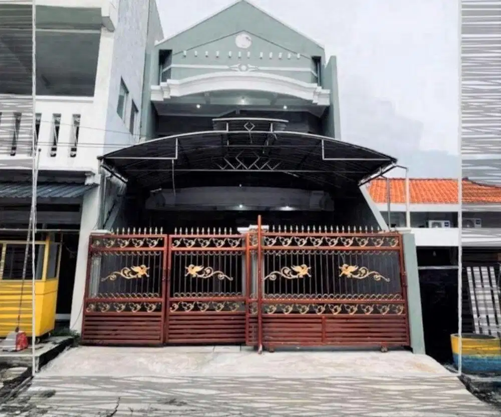 Dijual Harga Spesial Rumah 2 Lantai  Sudah Renovasi Siap Huni NGAGEL