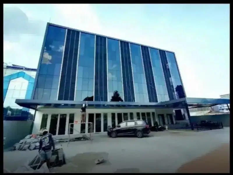 Disewakan gedung komersil dewi sartika hadap jalan raya