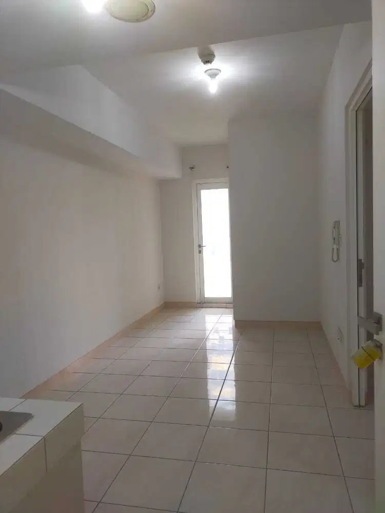 Jual apt sringlake summarecon bekasi 2 br kosongan