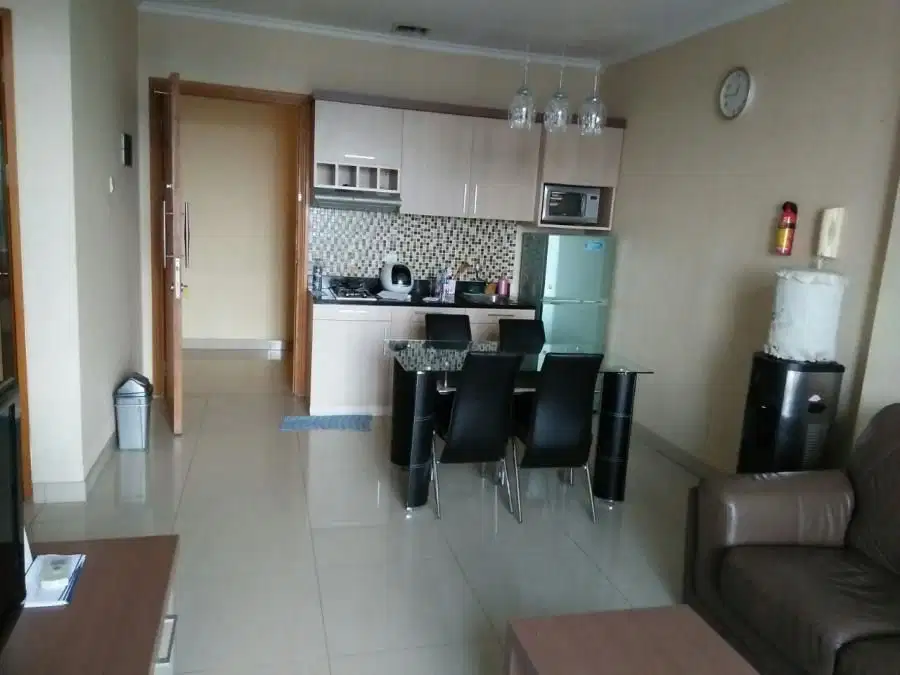 SPESIALIS Apartement hamptons park unit 2 bedroom 58 m2 good price neg