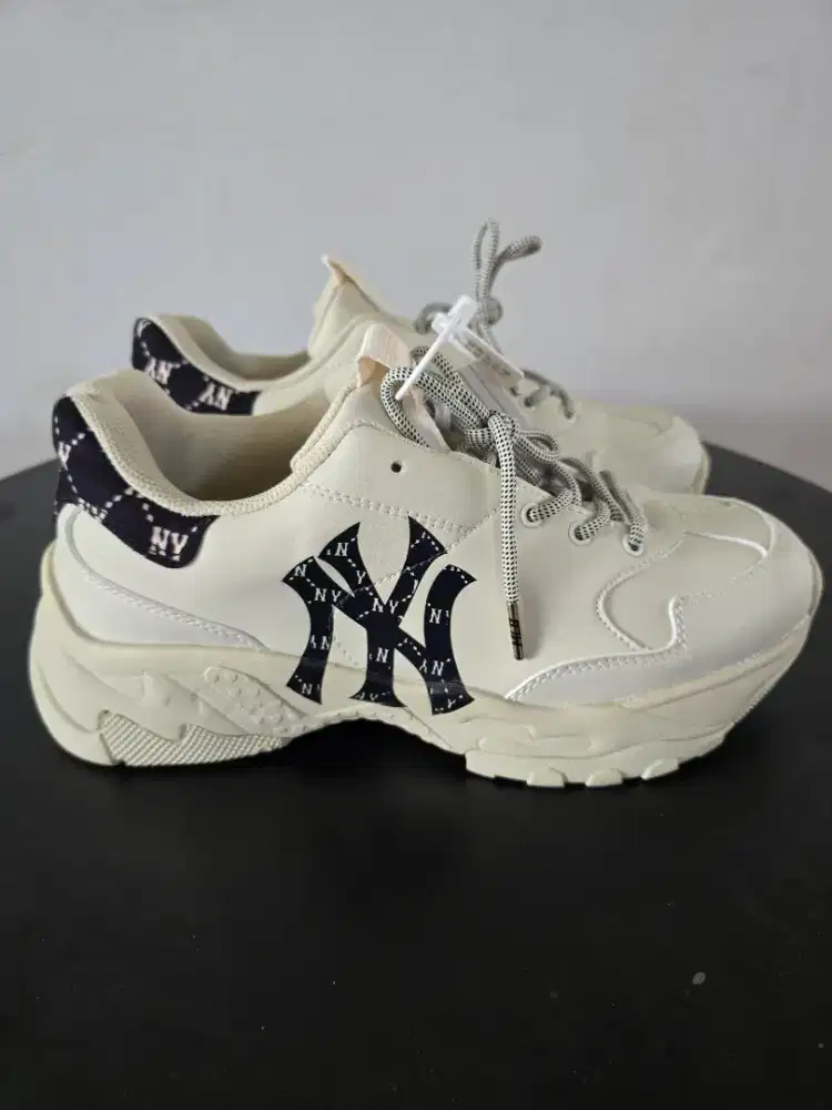 Sepatu MLB NY Yankes size 44