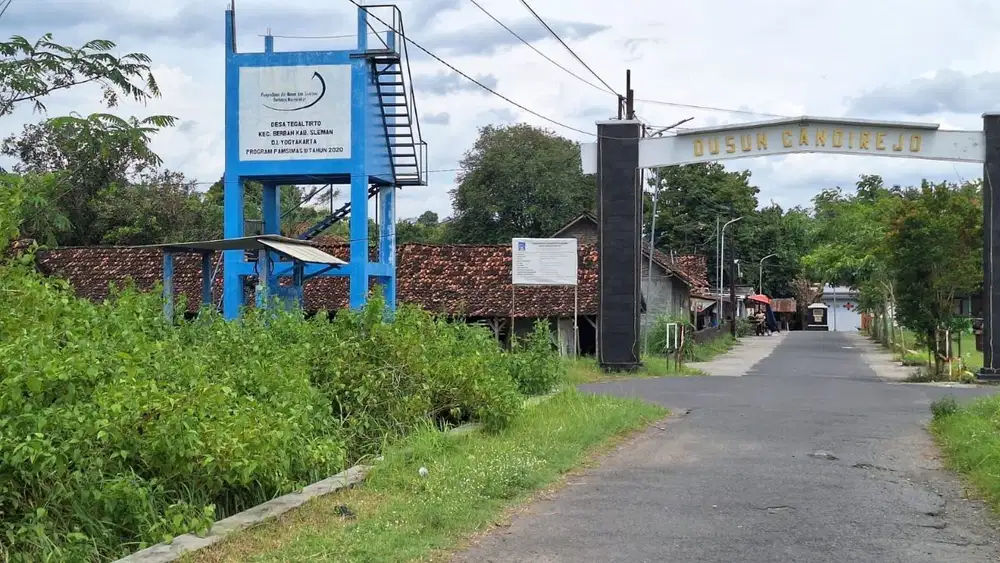 Tanah Luas daerah Berbah  dekat Pabrik Bakpia Juwara Satoe