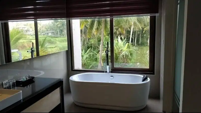 Villa baru di kerobokan lokasi strategis 20 menit ke Finns Beach - Thumbnail 8
