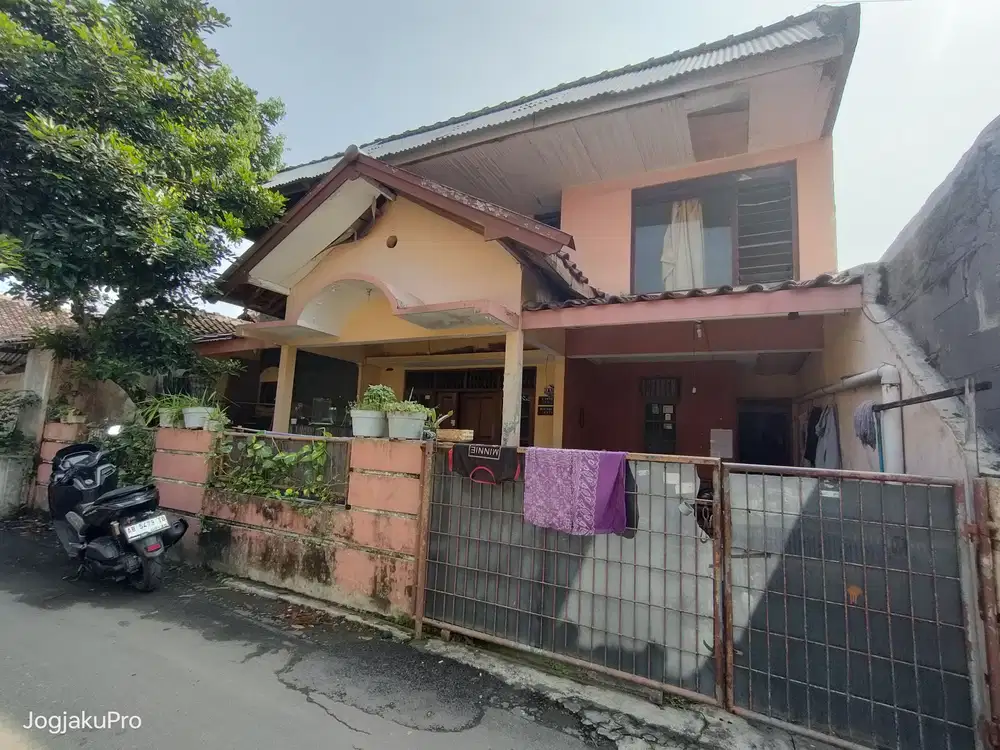 Tanah strategis bonus bangunan kost 20 kamar selangkah dari UNY & UGM