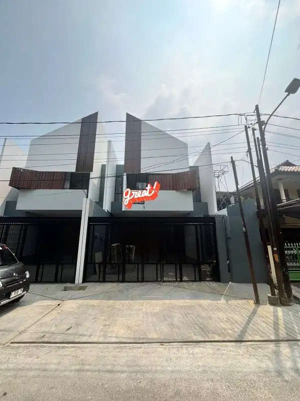 Rumah Baru Mewah Dalam Komplek Pondok Bambu