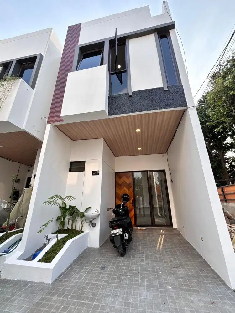 Rumah nyaman cluster asri, dekat jalan raya, dekat Stasiun kota Depok.