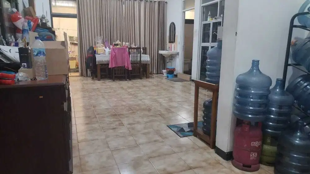 Dijual Rumah Luas dan Nyaman di Muara sari