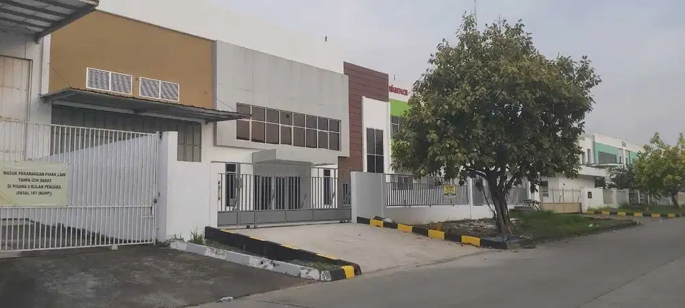 Sewa gudang bagus kawasan industri delta silicon lippo cikarang