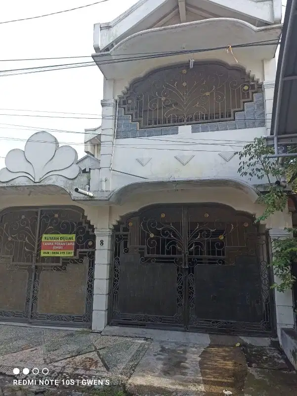 Rumah 2 lantai luas 119 m2 harga 1,9 Milyar di Waru, Sidoarjo