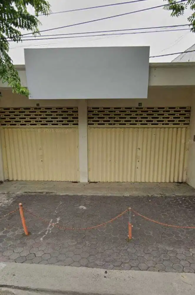 Rumah Usaha Strategis Raya Manyar Kertoarjo Surabaya Pusat