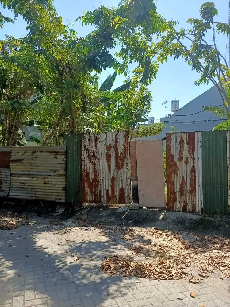 Tanah Strategis Siap Bangun Pradah Indah dekat Pakuwon Mall