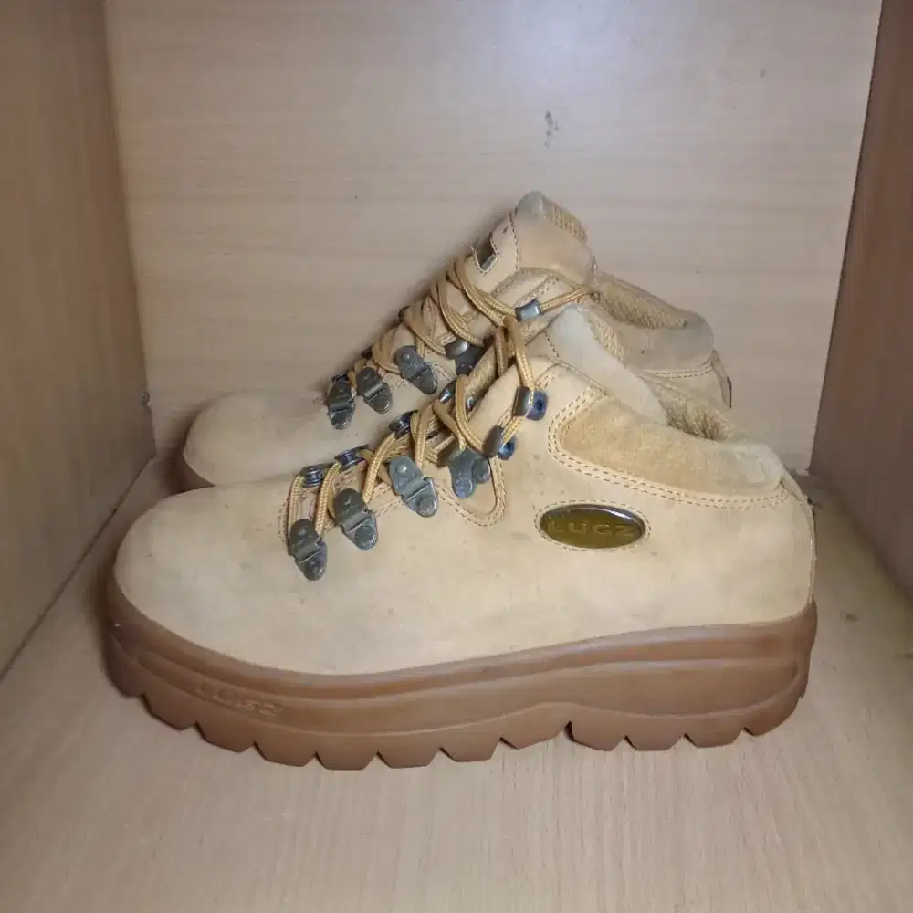 Lugz boots Leaher Kulit Girl Size 38