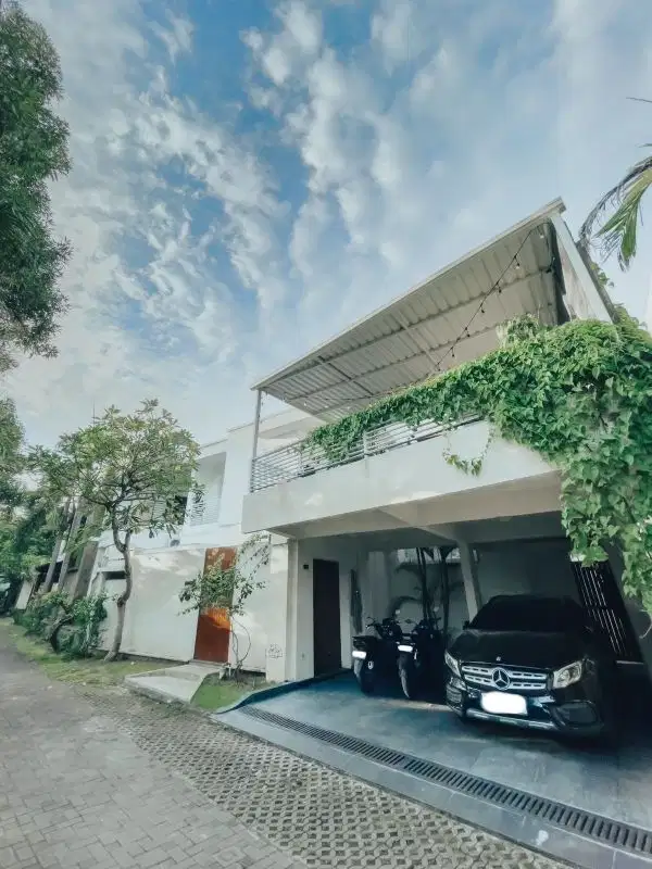 Townhouse Freehold Furnished di Kerobokan, Dekat Canggu