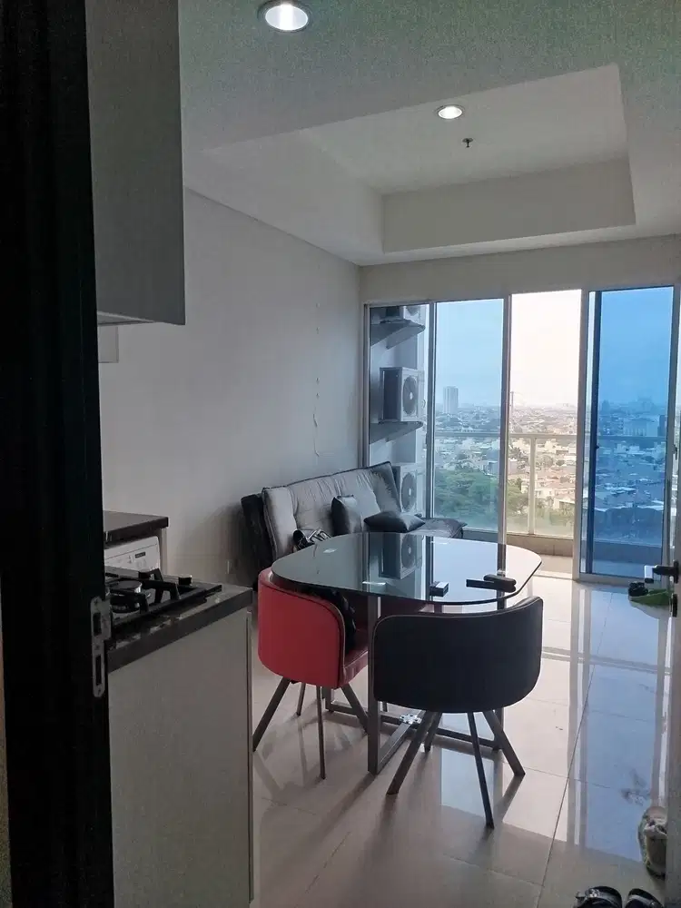 Di Jual Apartment Puri Mension 2BR ( Private Lift)