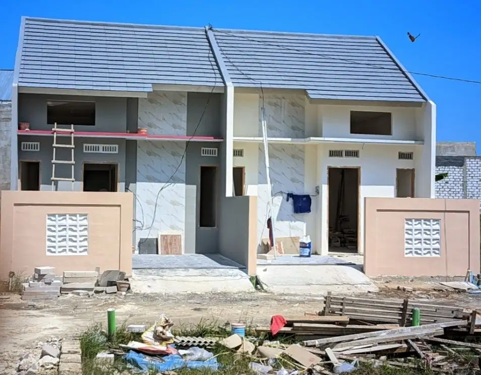 Rumah ready mewah batas kota surabaya barat 200 jt