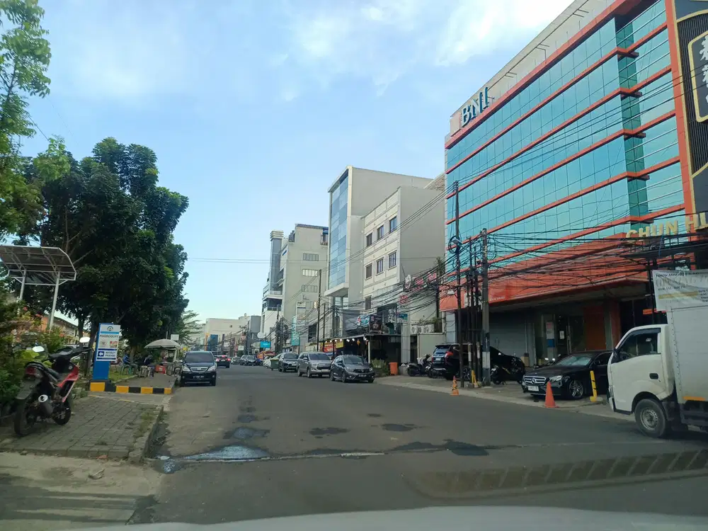 Ruko muara karang hadap Boulevard