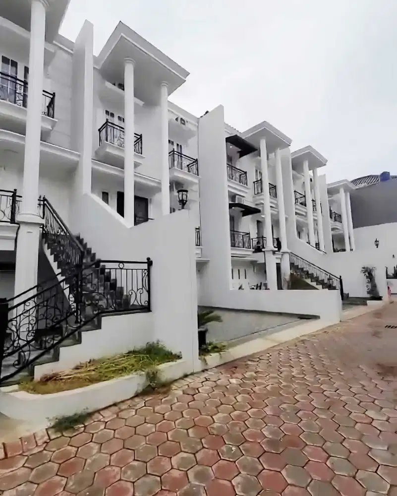 Dijual Rumah Baru American Classic Dalam Townhouse Jl Durian Jagakarsa
