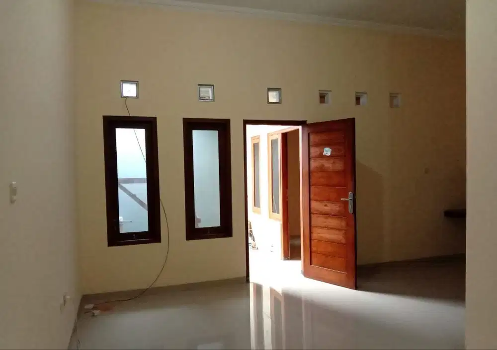 Rumah Bagus 4 Kamar Tidur dalam Cluster Jakal km 13 dekat Eternity Cof
