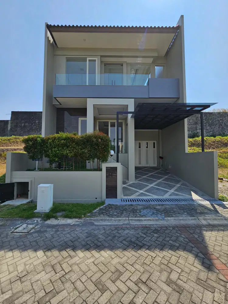 RUMAH MEWAH READY SIAP HUNI DI CLUSTER CANDI GOLF SEMARANG