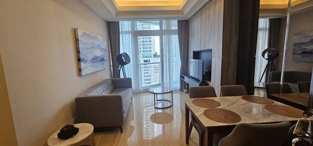 South Hills Apartemen 2 BR Full Furnished