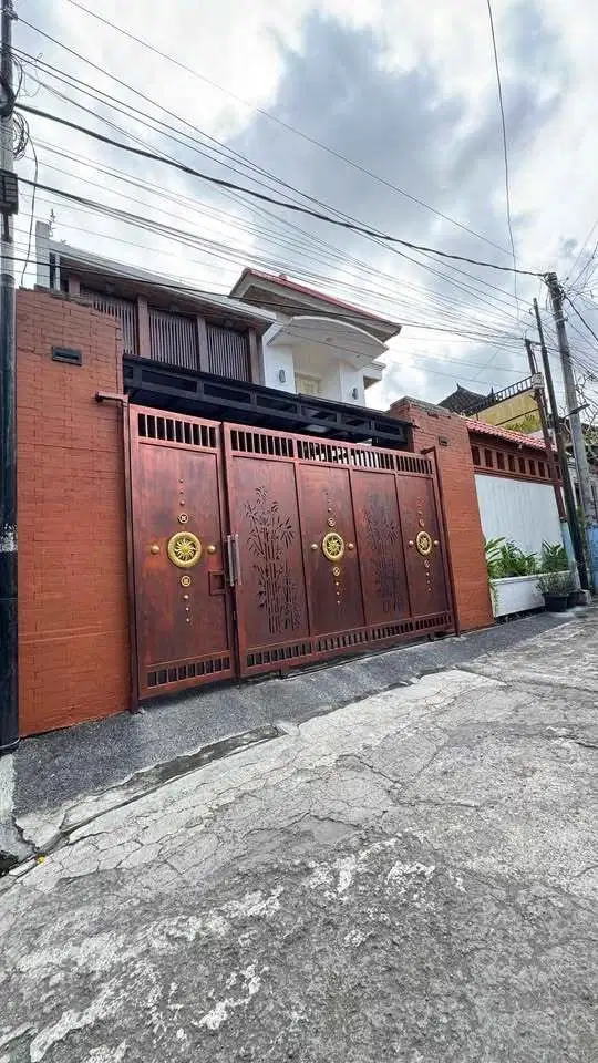 Rumah Modern Style Villa View Sawah di Kerobokan Bali