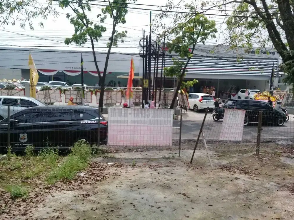 Di jual tanah dan bangunan di main road warung lobak soreang