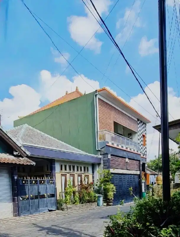 Rumah di Denpasar 4 kamar tidur cocok untuk tempat tinggal pribadi