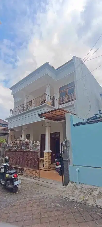 Rumah 2 Lantai, Bagus dan Terawat di Kerobokan