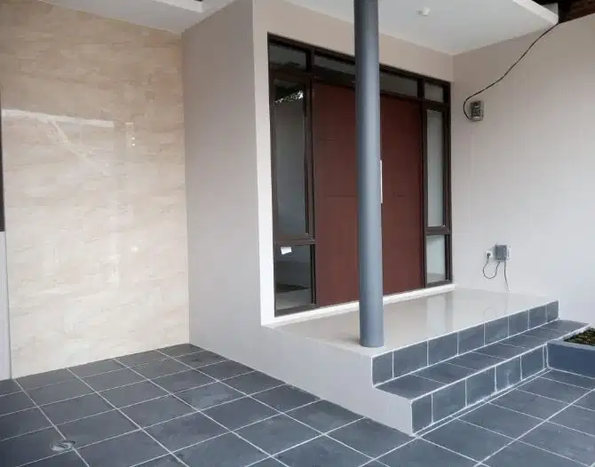 jual rumah baru jarang ada  minimalis saturnus margahayu raya