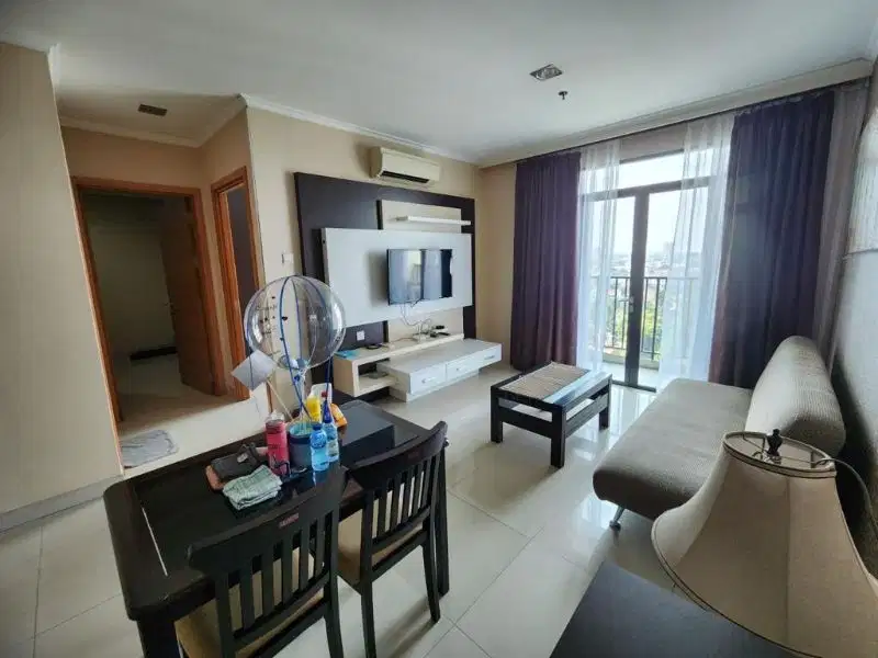spesialis apartement hamptons park unit 2 bedroom baru renovasi