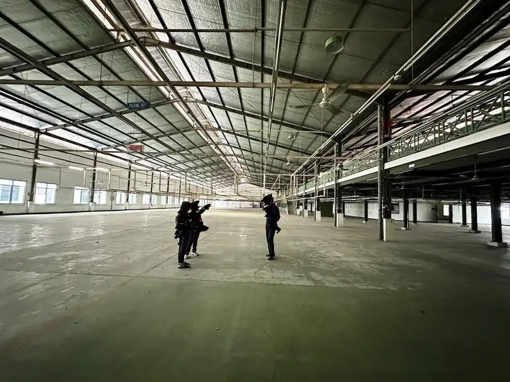 Dijual gudang Ex Garmen, Luas tanah 3,5 hektar, bangunan 1,8 hektar