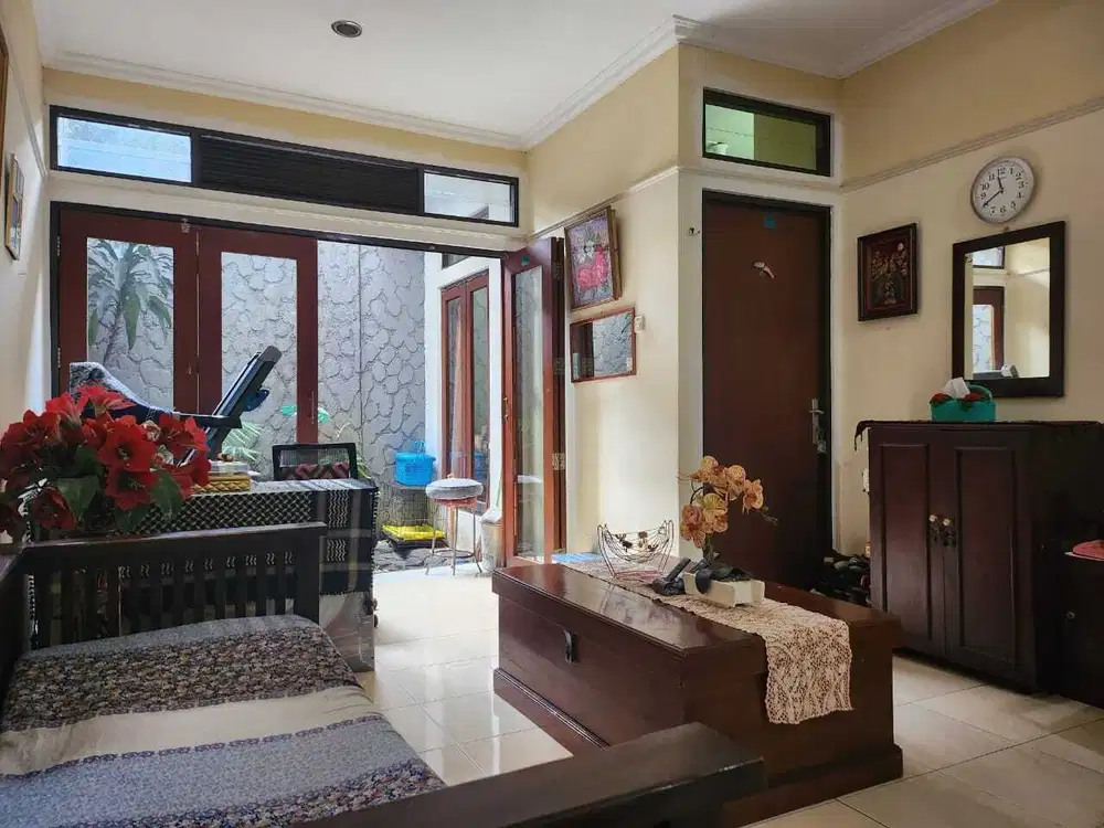 Rumah Bagus dan Strategis di Cilandak Barat Jakarta Selatan