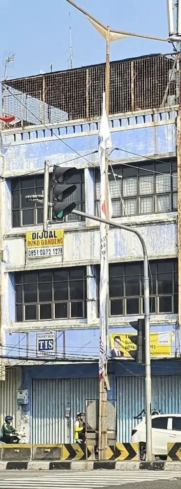 Gedung Kyai Caringin  dijual