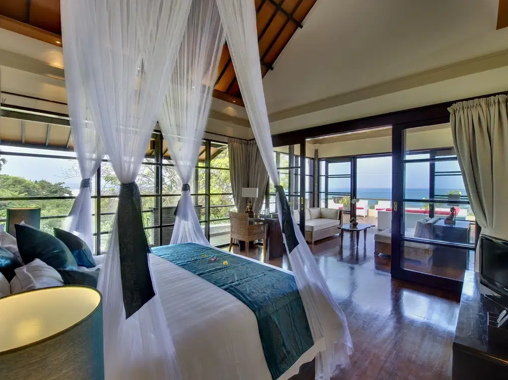 Villa Mewah Langka Los Pantai di Seminyak Bali - Thumbnail 2
