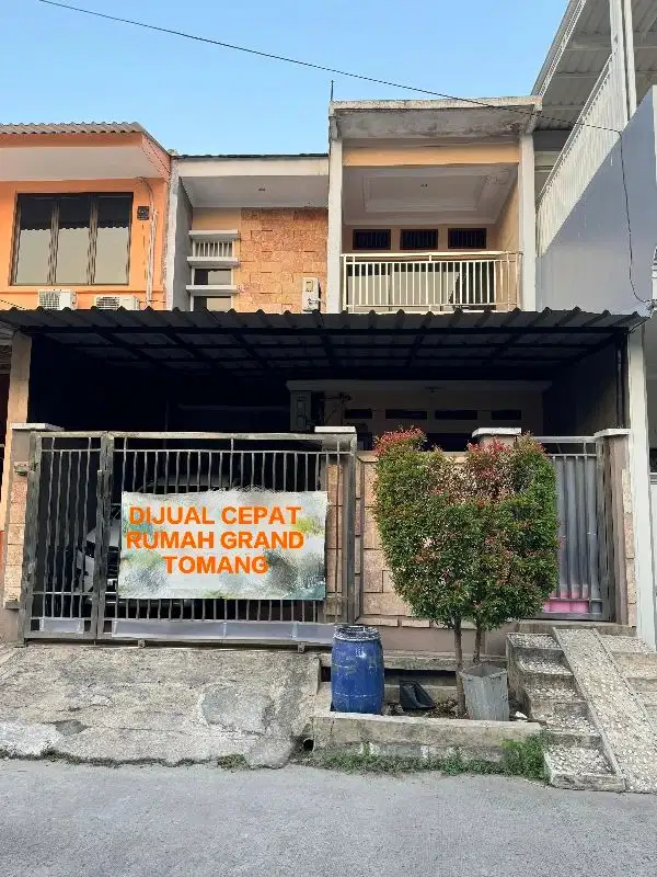 DIJUAL CEPAT BANGET RUMAH 2 LANTAI VILLA GRAND TOMANG
