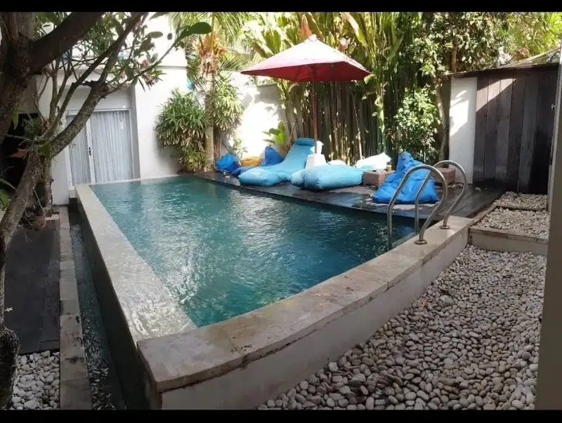Dijual Boutique Hotel, sentral seminyak 700 meter ke pantai