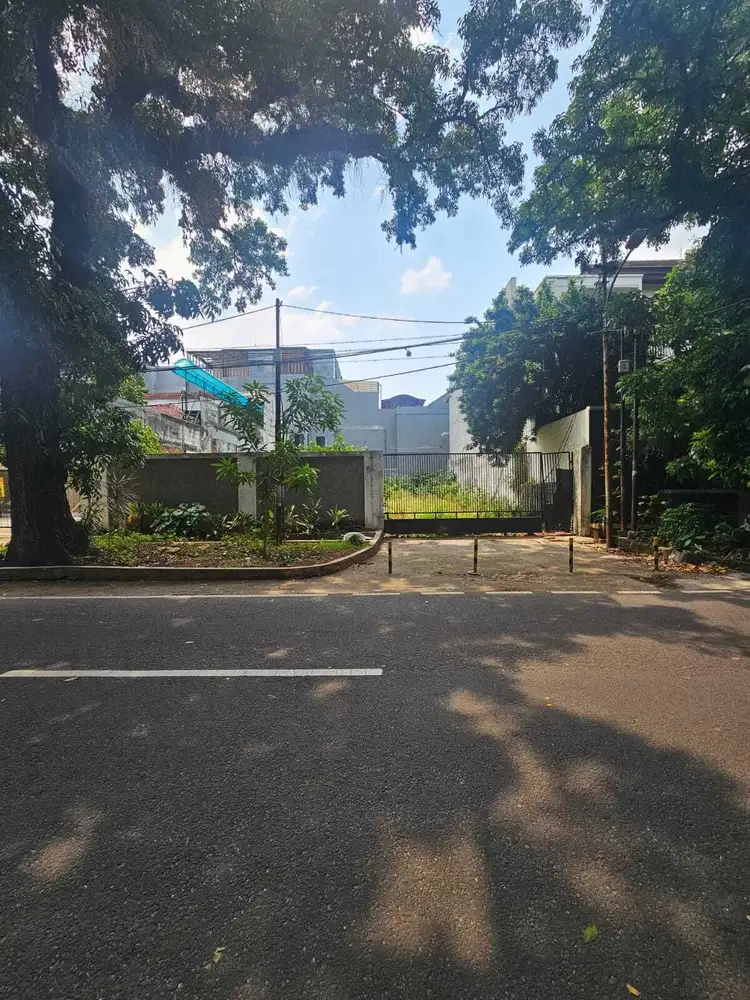 Tanah Komersial di Panglima Polim Jakarta Selatan
