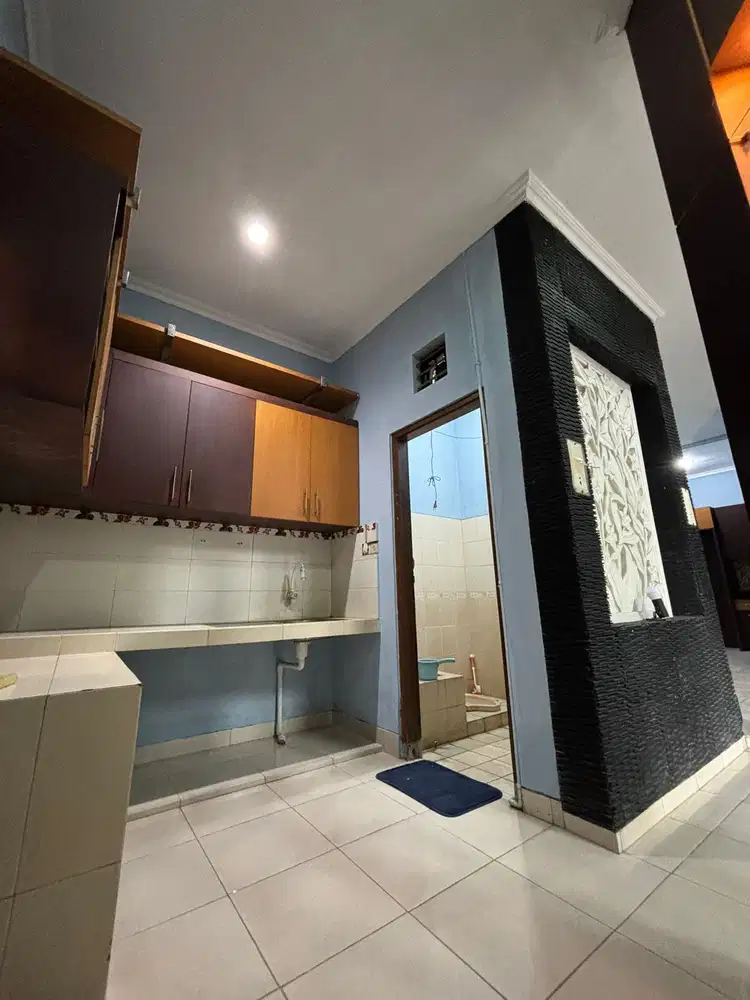 Rumah 2 Lantai Semi Furnished Tridadi Sleman 065985 ag2508