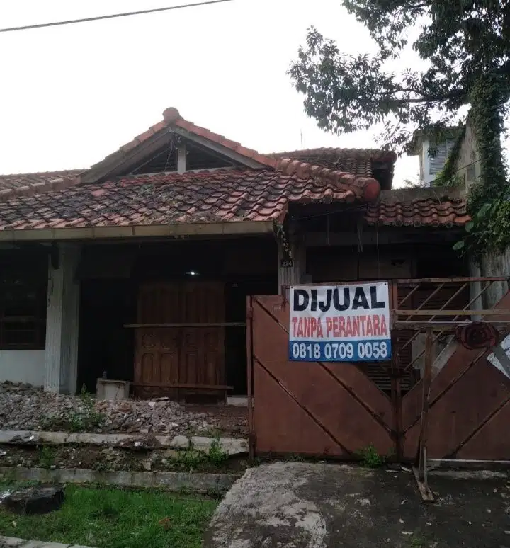 Rumah Dijual, dalam kompleks, bagus, asri, hijau, tenang